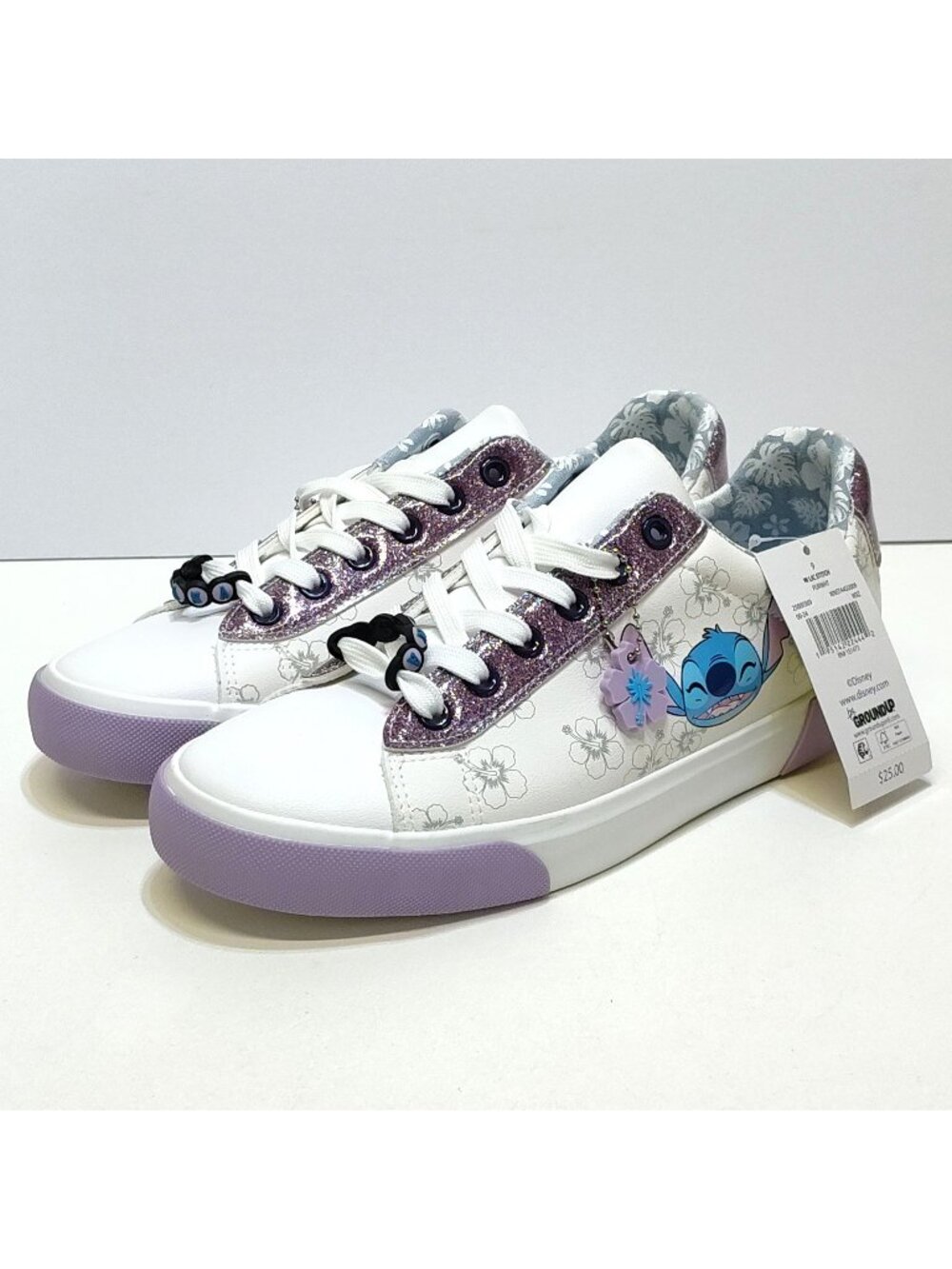 Disney Stitch Low Top Sneakers Casual Court Womens 9 Lace-Up Charm Keychain NWT